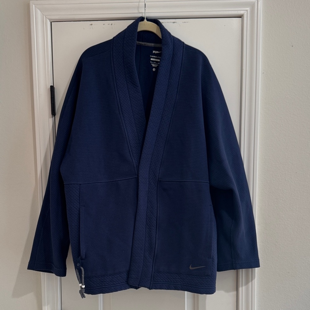 Nike Yoga Men's Deep Blue Kimono Style  Lightweight Jacket